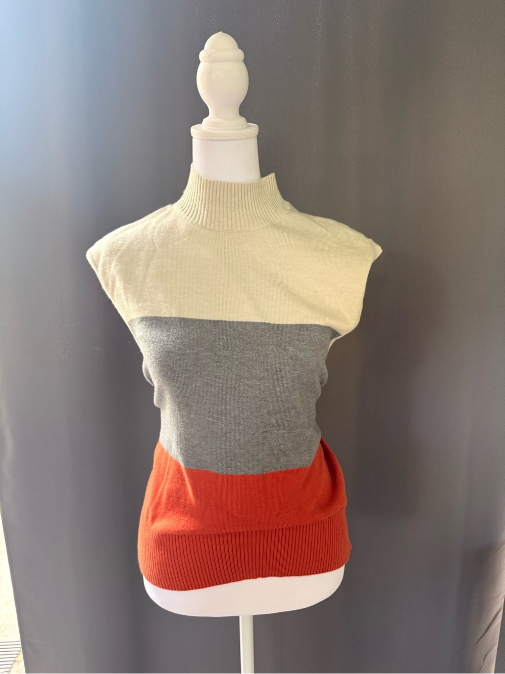 zeagoo Colorblock Mock Neck Sleeveless Sweater - Cream, Gray, Orange